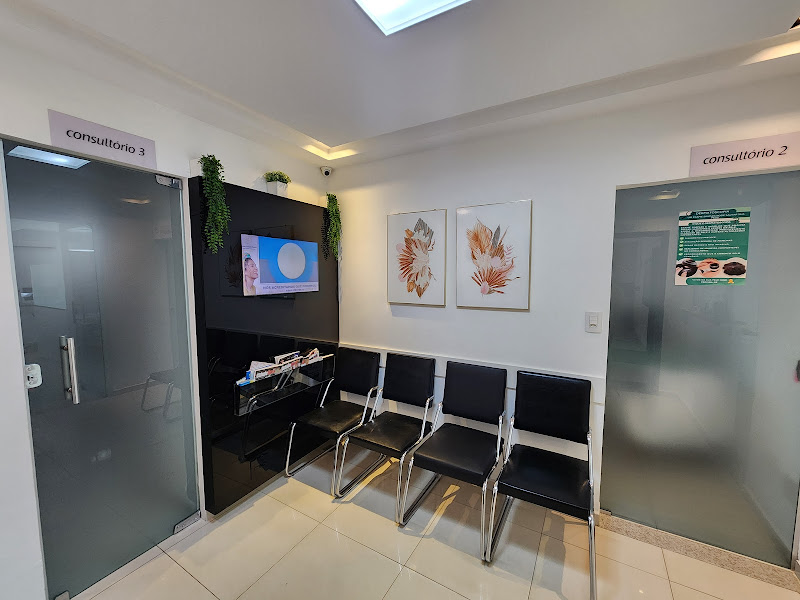 Foto 2 de Dr. Ronaldo Valadão Duarte | Dentista | Dentista em Divinópolis | Invisalign | Aparelho Ortodôntico