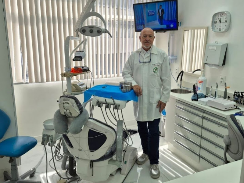 Foto 3 de Dr. Rony Hansen - Urgências Dentárias 24 Horas | Ipanema