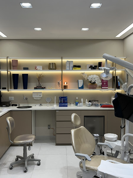 Foto 3 de Dr. Samuel Thobias - Odontologia e Harmonização Orofacial