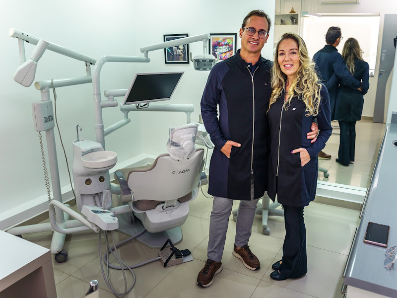 Foto 9 de Dr. Samuel Thobias - Odontologia e Harmonização Orofacial