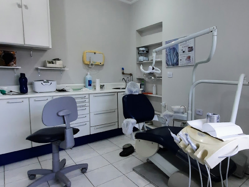 Foto de Dr. Sebastião Almeida - Cirurgião Dentista