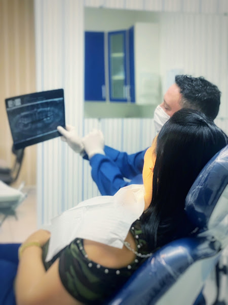 Foto 2 de Dr Silvio Roberto Martins - Implantes | Invisalign Doctor