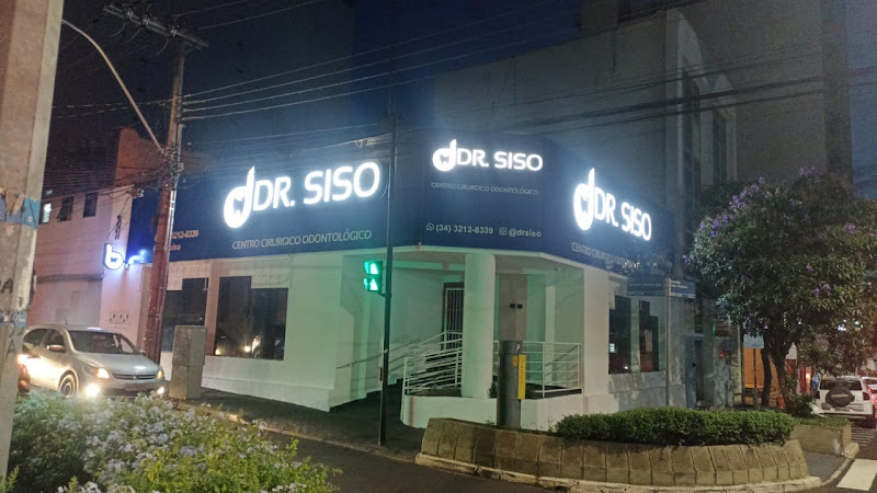Foto 2 de Dr. SISO - CENTRO CIRÚRGICO ODONTOLÓGICO
