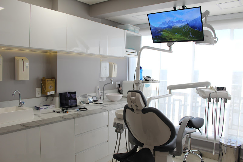 Foto 2 de Dr. Tarso Campos - Endodontista