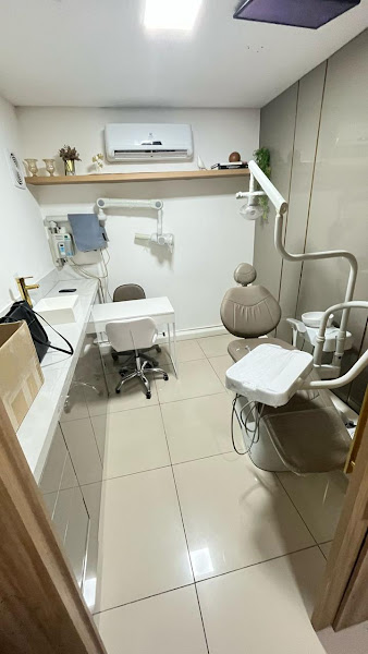 Foto 3 de Dr. Taylla Ribeiro- Cirurgiã Dentista | Urgência 24h