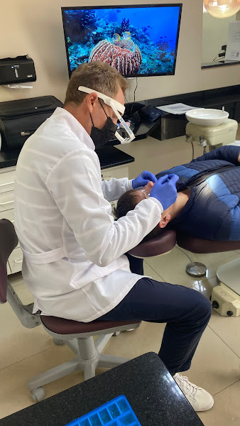 Foto 3 de Dr. Temístocles Uriarte Zucchi