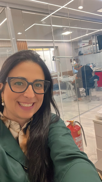Foto 2 de Dr Thalita Ferreira/ Clínica ODONTOFFSHORE