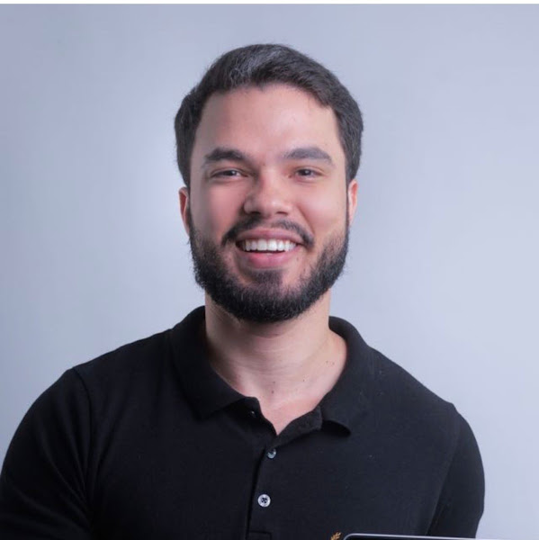 Foto 2 de Dr. Thalles Sales | Harmonização Facial e Facetas em Resina