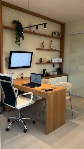 Foto 3 de Dr. Thalles Sales | Harmonização Facial e Facetas em Resina