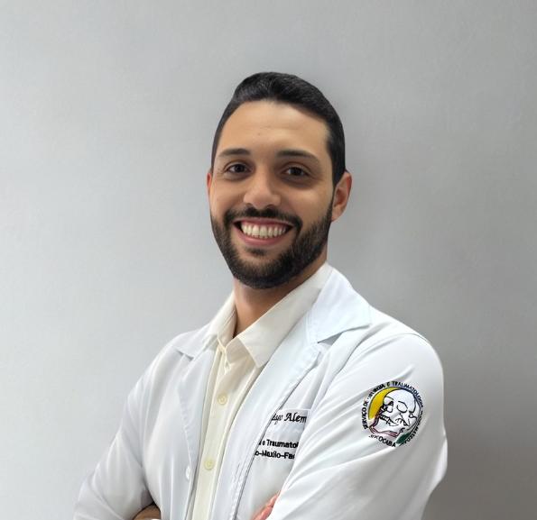 Foto 2 de Dr. Thiago Alem (Bucomaxilofacial)