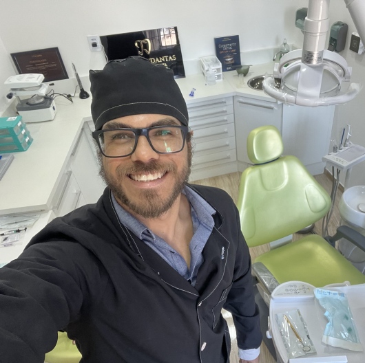 Foto 2 de Dr. Tiago Dantas, Dentista