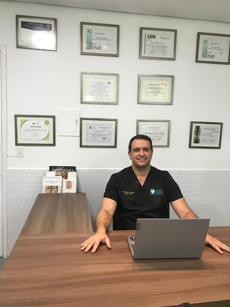 Foto 3 de Dr. Vander Gualda Anhesini, Dentista