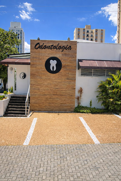 Foto 2 de Drª. Verena de Souza - Odontologia Especializada CROSP 132.175