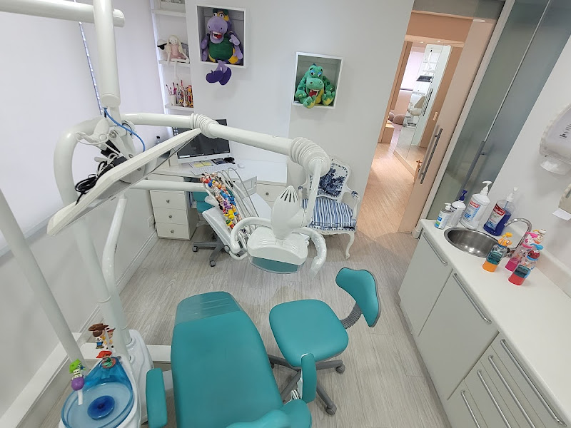 Foto 6 de Dr Victor Aquiles - Odontologia Premium