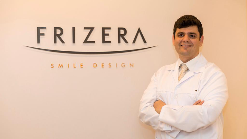 Foto 2 de Dr. Victor Frizera | Dentista em Vila Velha - ES