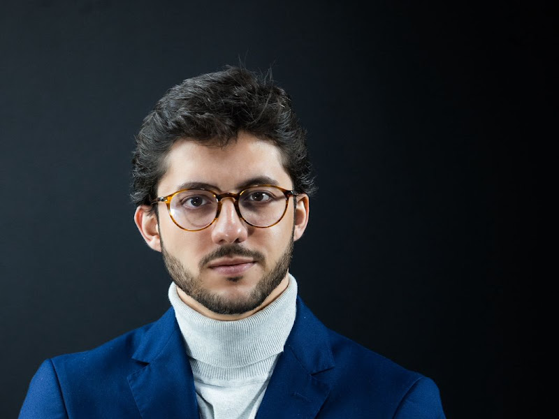 Foto de Dr Victor Rodrigues Franco De Godoi - Cirurgião Bucomaxilofacial