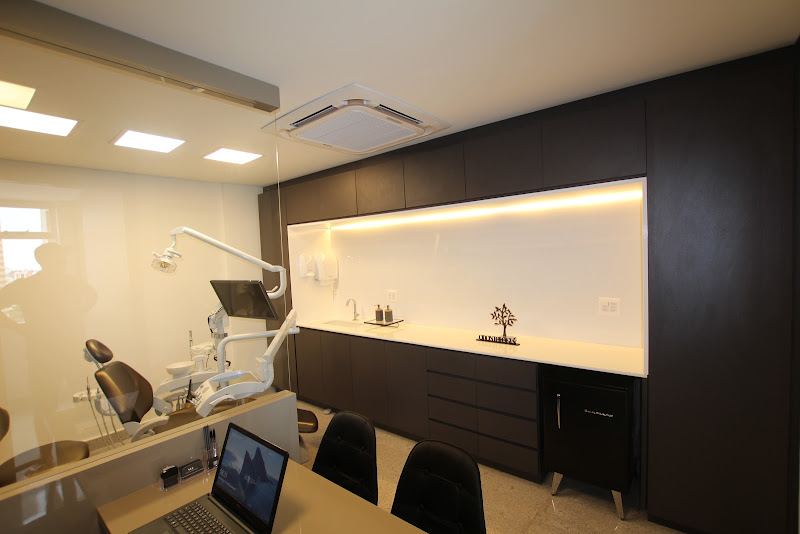 Foto 3 de Dr. Vinícius Lagoeiro | Cirurgião-Dentista