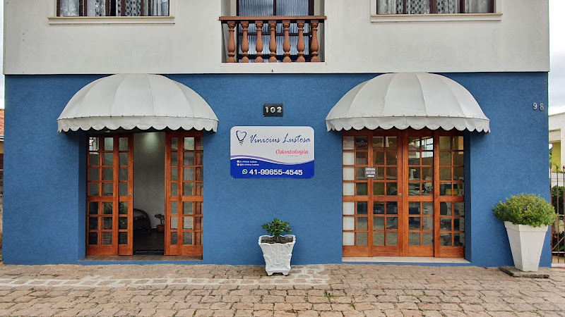 Foto 2 de Dr Vinicius Lustosa Odontologia e Cirurgias faciais - Batel - Curitiba