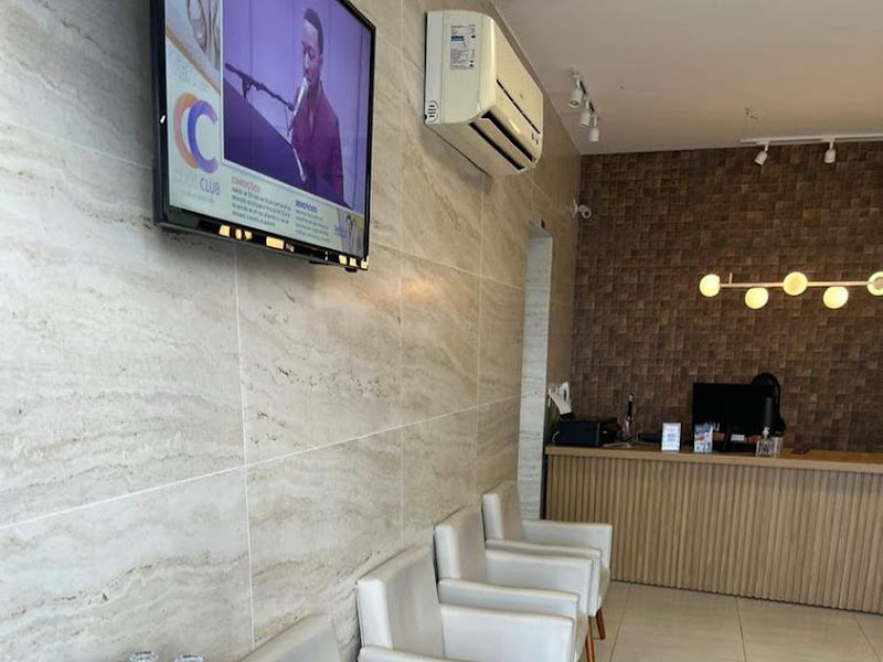 Foto 2 de Dr. Vinícius Moraes - Dentista