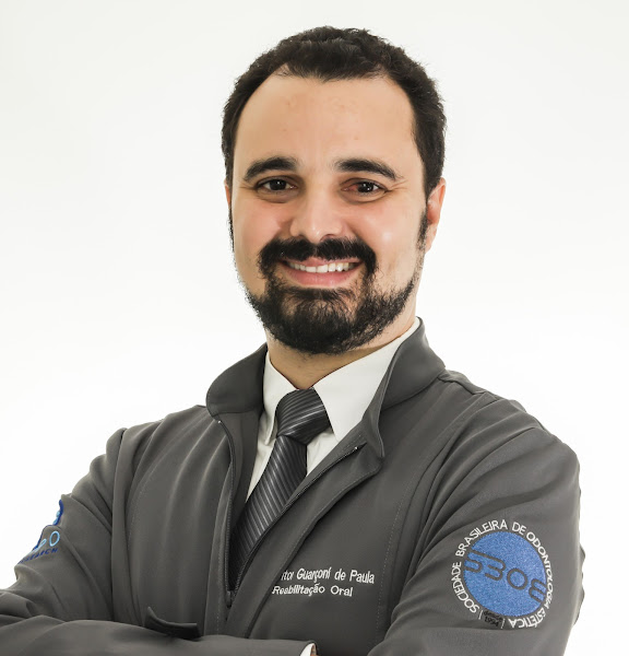 Foto 2 de Dr. Vitor Guarçoni de Paula - Dentista, Especialista, Mestre e Doutor em Prótese Dentária