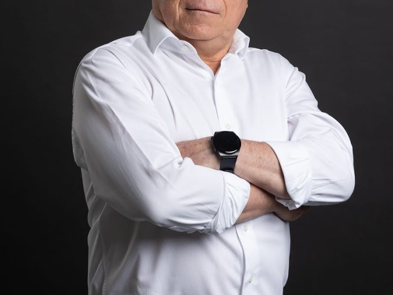 Foto 3 de Dr. Vitor Simões - Implante Dentário