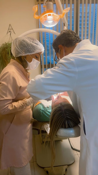 Foto 3 de Dr. Wilson Fontenelle | Dentista - Odontologia - Implante Dentário - Estomatologista | Jacareí - SP