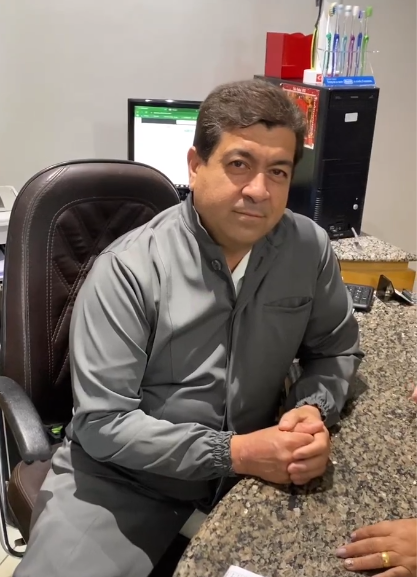 Foto 3 de Dr. Wires Bernardes | Implantodontista