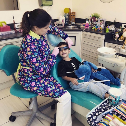 Foto 2 de Dra. Adriana Campanha Azeredo, Dentista