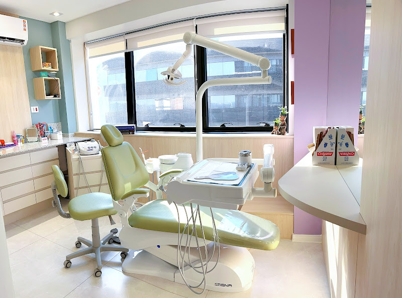 Foto 3 de Dra. Adriana de Paula- Clínica odontológica especialista em Periodontia