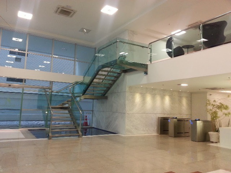 Foto de Dra. Adriana Vianna | Invisalign Alinhadores Transparentes em Santos