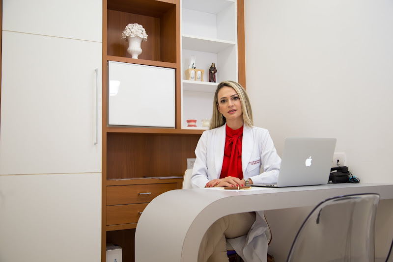 Foto 2 de Dra Adriane Peres