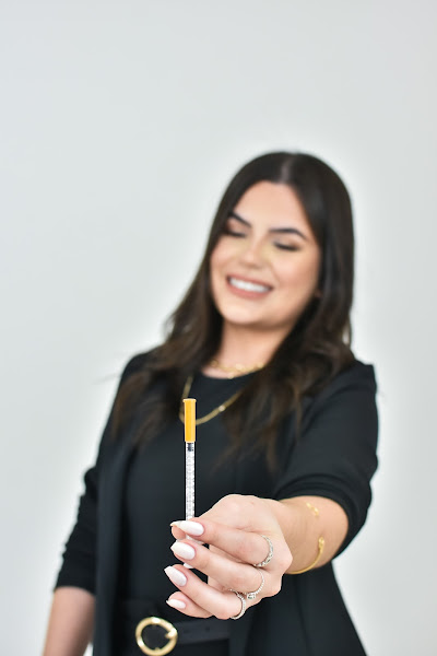 Foto 3 de Dra. Adrianny Rodrigues | CIRURGIÃ- DENTISTA