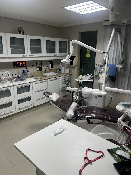 Foto 2 de Dra. Águida Paiva- Cirurgiã Dentista