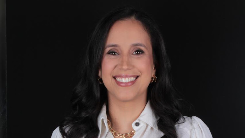 Foto 2 de Dra. Alana Braun Periodontista Brasília - Especialista em Gengiva