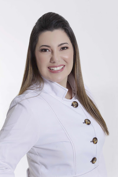 Foto 2 de Dra. Alécia Louzada