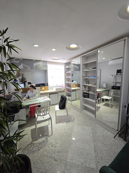 Foto 2 de Dra. Alessandra Arnaud