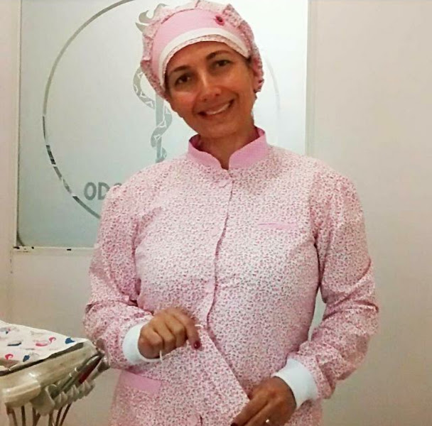 Foto 2 de Dra Alessandra Ribeiro do Valle de Paiva