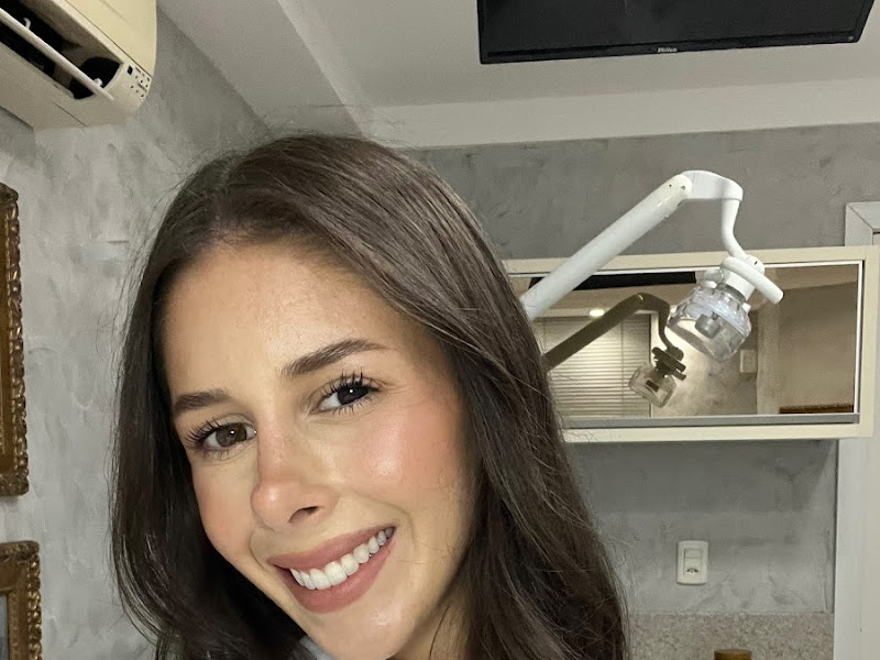 Foto de Dra Alessandra Wan Dall / Dentista em Itajaí