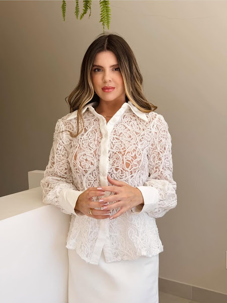 Foto 2 de Dra. Aleteya G. Dias - Odontologia estética | Harmonização facial | implantodontia | dentista.