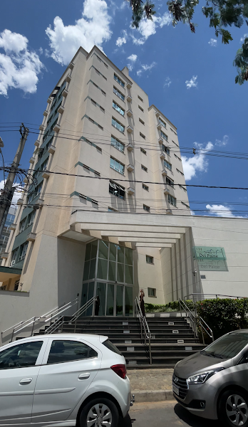 Foto 2 de DRA ALGIANE REIS - Harmonização e Facial Ortodontia - Bairro União BH