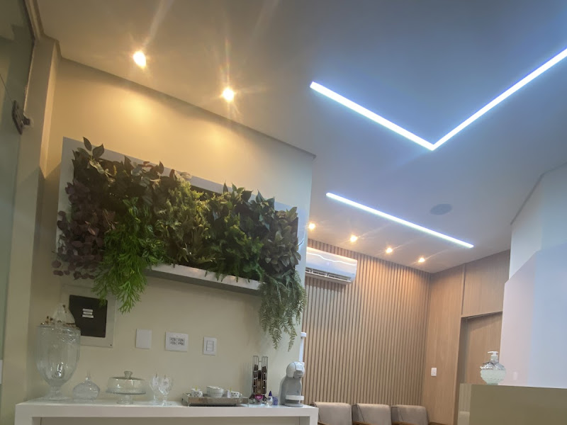 Foto de Dra. Alice Melo Amaral - Lentes de contato dental em Ipatinga