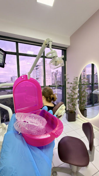 Foto 2 de Dra Aline Alves - Odontologia