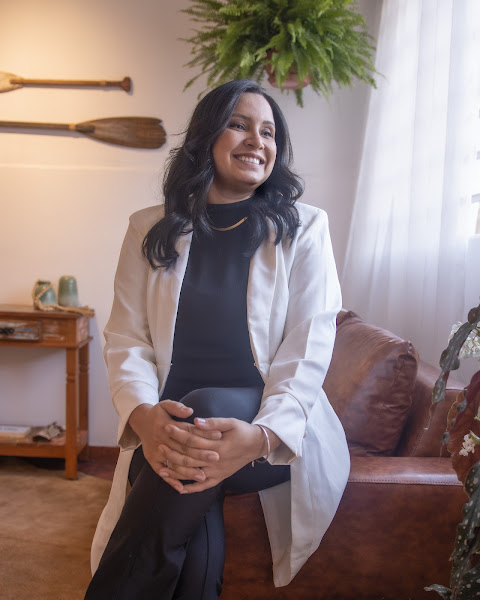 Foto 3 de Dra Aline Bittencourt - Cirurgiã Dentista - Vila Gea