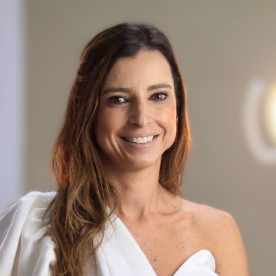 Foto 2 de Dra. Aline Carneiro - Ortodontista - Especialista em Pacientes Especiais