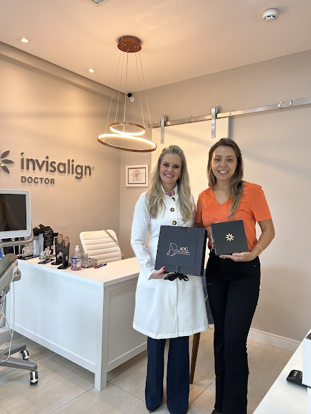 Foto 2 de Dra. Aline Dastre/ INVISALIGN/HARMONIZAÇÃO OROFACIAL/IMPLANTE