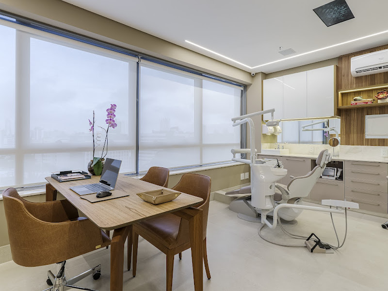 Foto 9 de Dra Aline de Avila - Dentista em Curitiba | CRO-PR 26.534