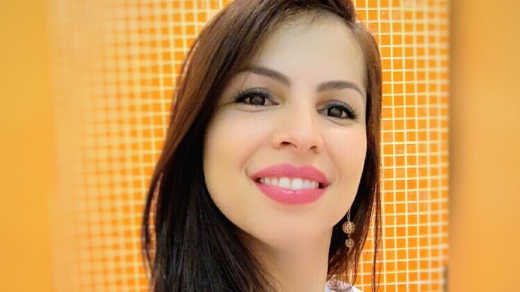 Foto 3 de Dra ALINE ⚜️Especialista Tratamento de Canal ⚜️Odontopediatria ⚜️Frenectomia lingual e labial ⚜️ATENDIMENTO PARTICULAR