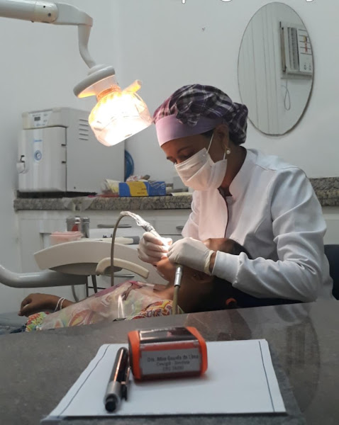 Foto 2 de Dra. Aline Gouvêa de Lima