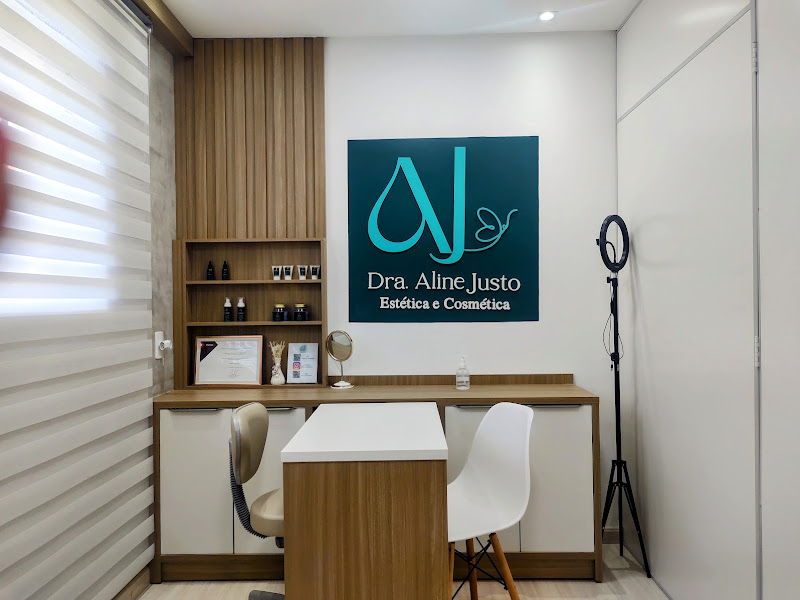 Foto de Dra Aline Justo Farmacêutica esteta