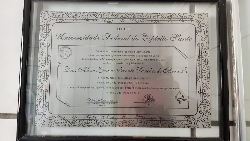 Foto 2 de Dra. Aline Louise Pezente Sanches de Moraes